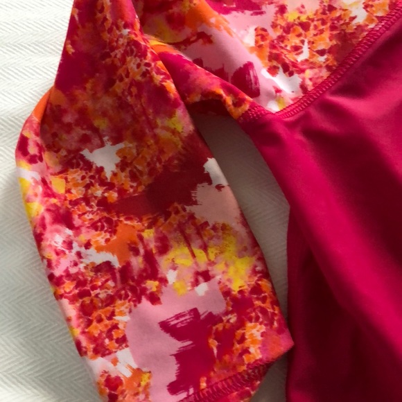 Hunter Rash Guard - Picture 4 of 5